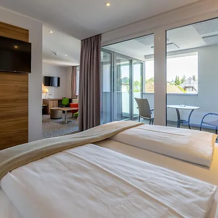 Hotel Seehotel Im Weyer 4*