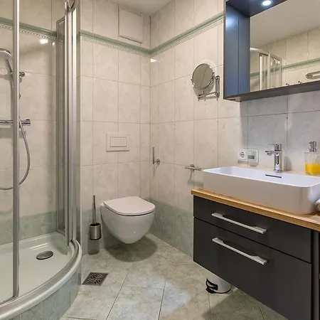 Otel Seehotel Im Weyer 4*