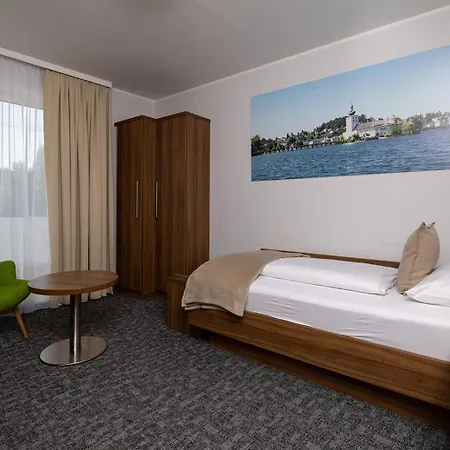 Seehotel Im Weyer Hotel 4*