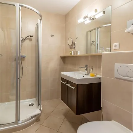 Seehotel Im Weyer Hotel
