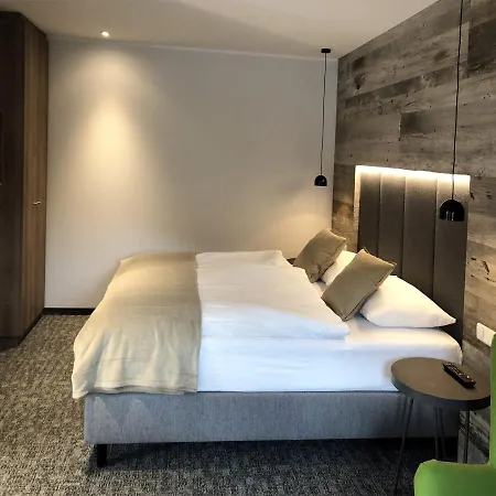 Seehotel Im Weyer 4* Гмунден