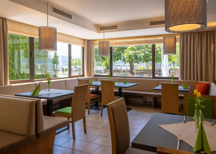 Hotel Seehotel Im Weyer 4*